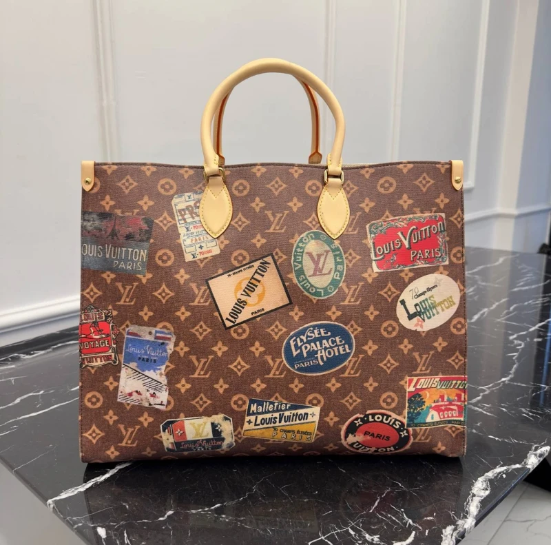 LOUIS VUITTON ONTHEGO VOYAGE