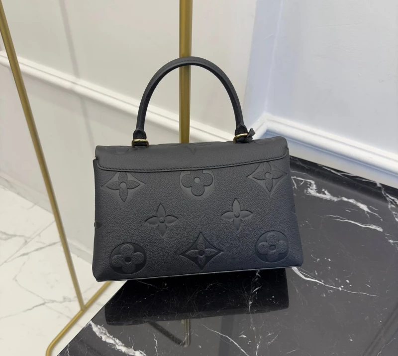 LOUIS VUITTON MADELEINE MM