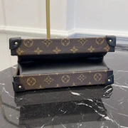 LOUIS VUITTON PETITE MALLE V