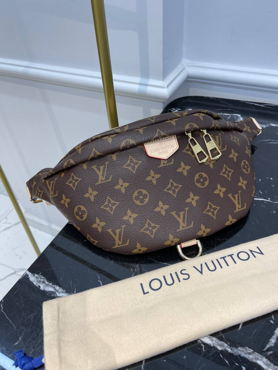 VERKAUFT - Louis Vuitton Bumbag M44575 Monogram Giant Rot * Tasche  Schultertasche Bauchtasche * mit Beleg von 2019 * wie NEU
